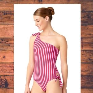 NWT Anne Cole Right One Shoulder Swimsuit 👙